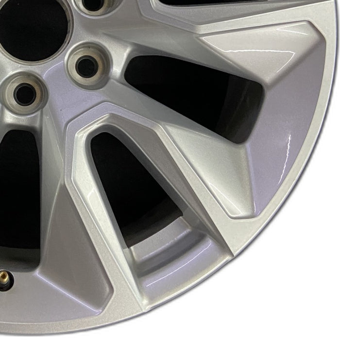 20" SIERRA 1500 PICKUP 19 20x9 10 spoke opt NZP Original OEM Wheel Rim - Close-Up Detail