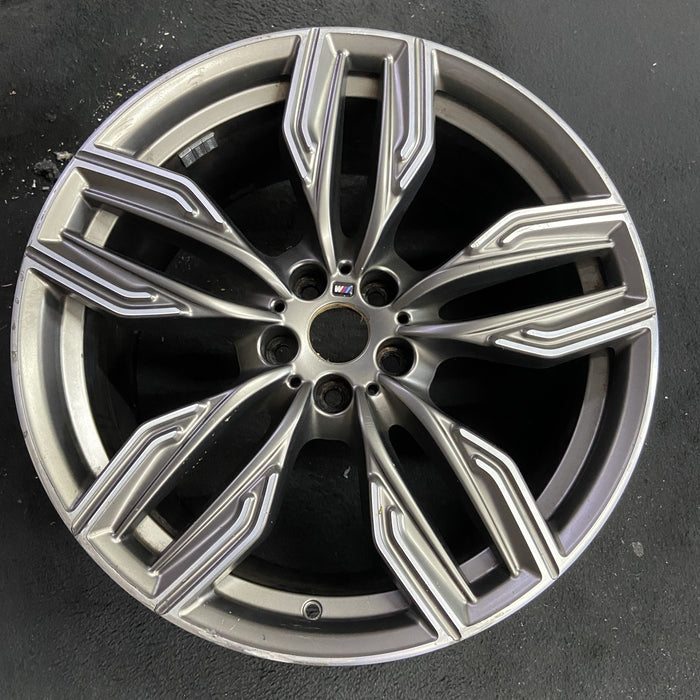 20" BMW 740e 18-19 20x10, 10 spoke, Original OEM Wheel Rim - Angle View
