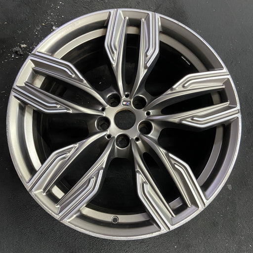 20" BMW 740e 18-19 20x10, 10 spoke, Original OEM Wheel Rim - Angle View