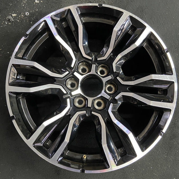 20" COLORADO 25 20x9, 6 spoke, open spoke Original OEM Wheel Rim - Angle View