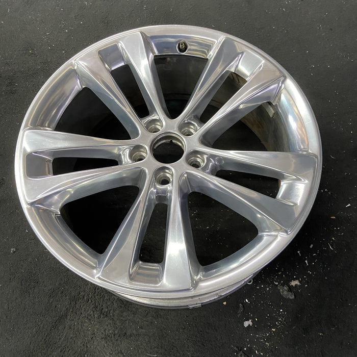 20" EXPLORER 18-19 20x8.5, , 10 spoke, polished Original OEM Wheel Rim - Close-Up Detail