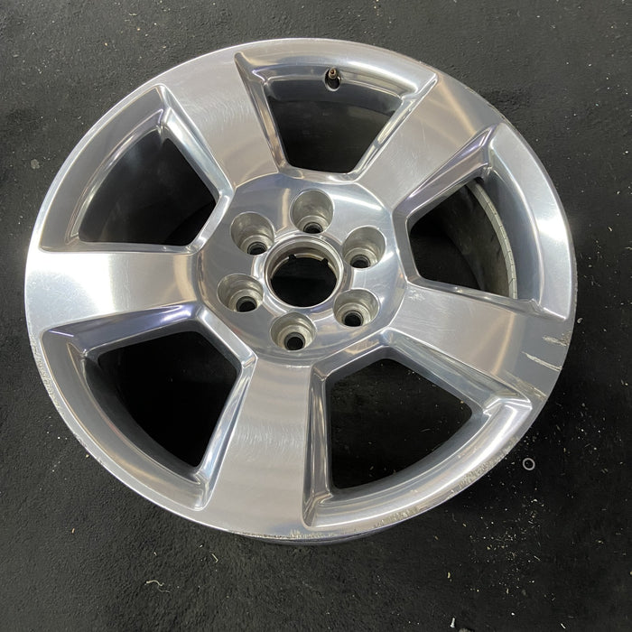 20" SIERRA 1500 PICKUP 19 classic , 20x9, 5 spoke, exposed lug nuts, polished - Close-Up Detail