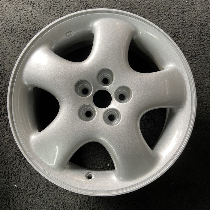 16" PT CRUISER 01 16x6 5 spoke w/o dimples; silver wide spoke Original OEM - Additional View