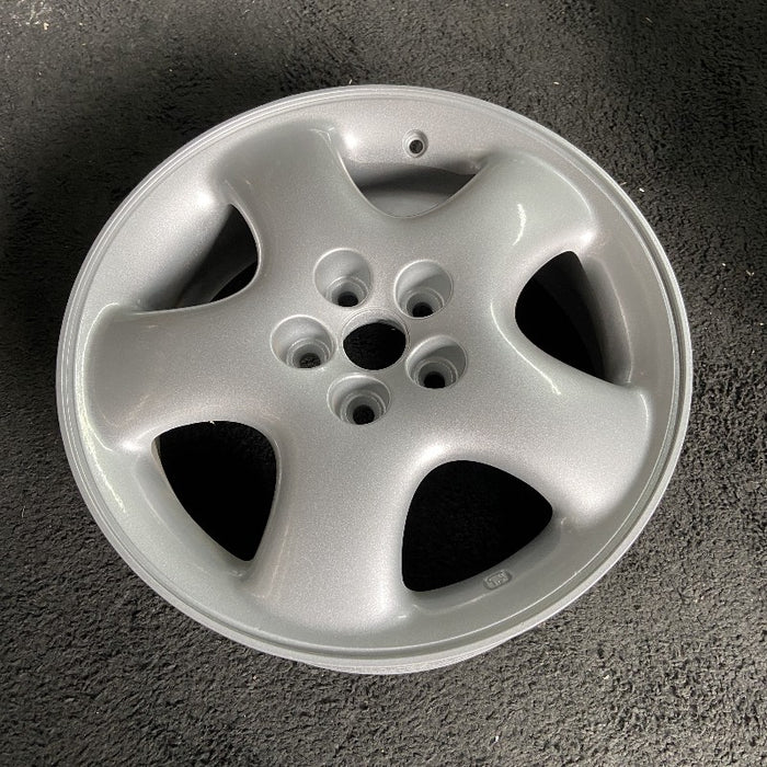 16" PT CRUISER 01 16x6 5 spoke w/o dimples; silver wide spoke Original OEM - View 8