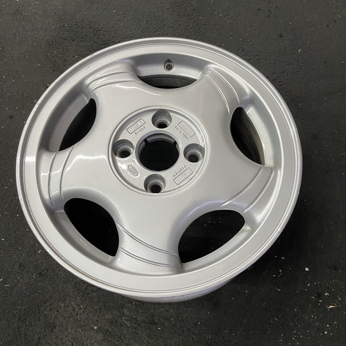 15" MYSTIQUE 95-98 15x6, aluminum, 5 spoke, straight Original OEM Wheel Rim - Close-Up Detail