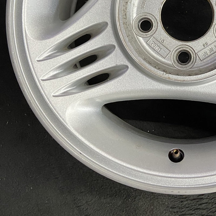 15" MUSTANG 94-95 15x7 w/o exposed lug nuts; w/center cap notch Original OEM - Additional View