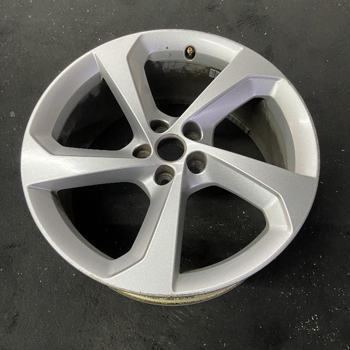 19" F-PACE 17-19 19x8.5 alloy 5 spoke silver Original OEM Wheel Rim