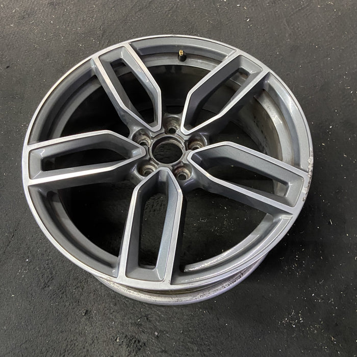 19" AUDI S3 15 19x8 Original OEM Wheel Rim - Close-Up Detail