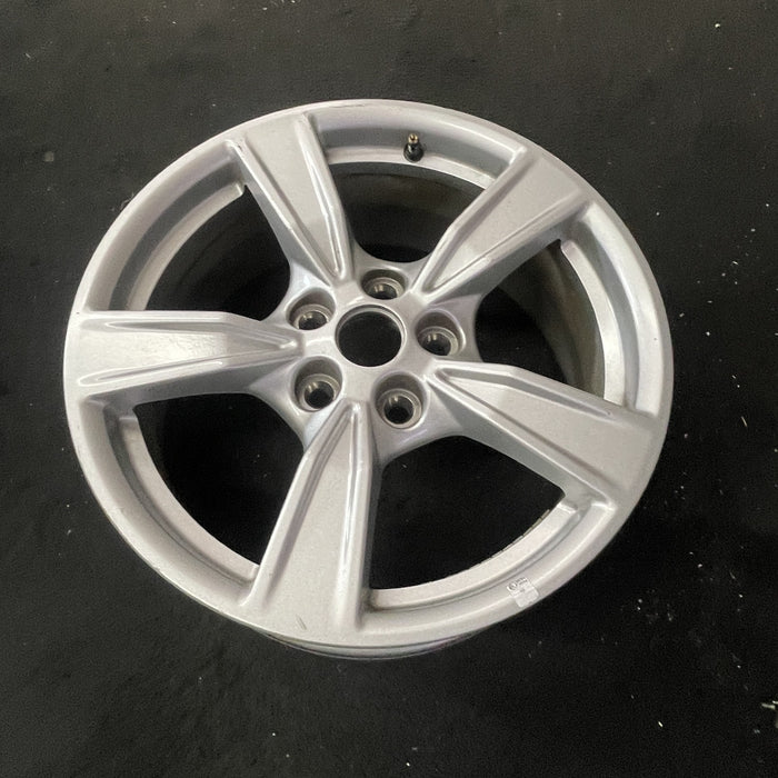 17" MUSTANG 20-23 17x7.5 , Original OEM Wheel Rim - Close-Up Detail
