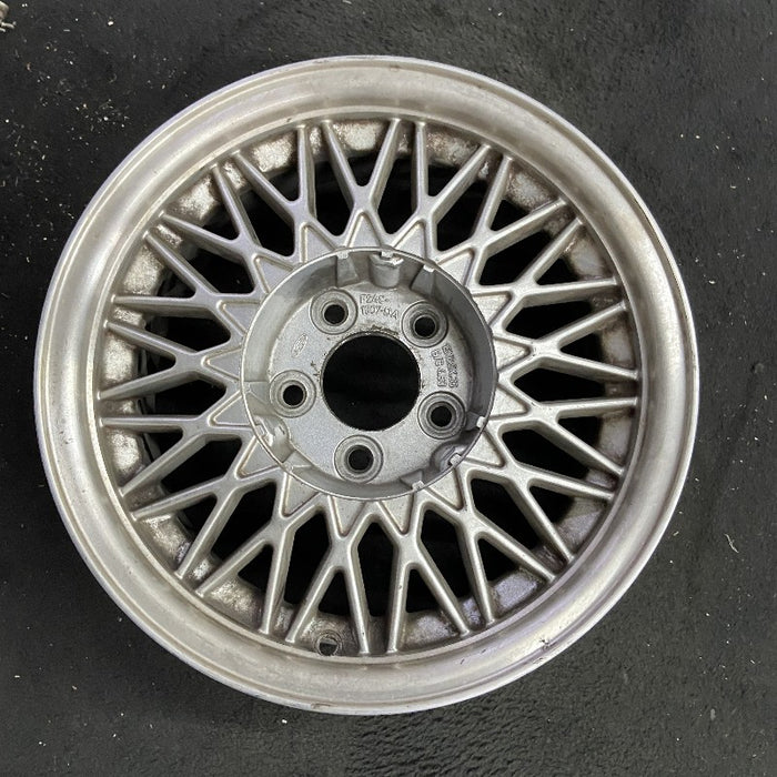 15" CROWN VICTORIA 92 15x6.5 aluminum spoke design light argent Original OEM Wheel Rim