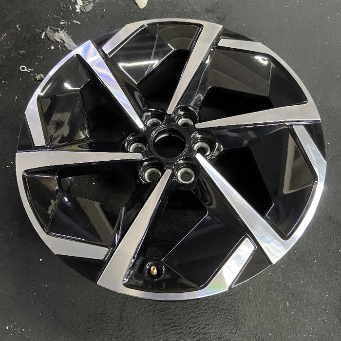 19" EQUINOX EV 24-25 19x8.5 opt REH Original OEM Wheel Rim - View 7