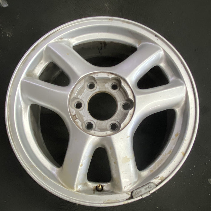 17" ENVOY 02-03 , aluminum, , Original OEM Wheel Rim - Angle View