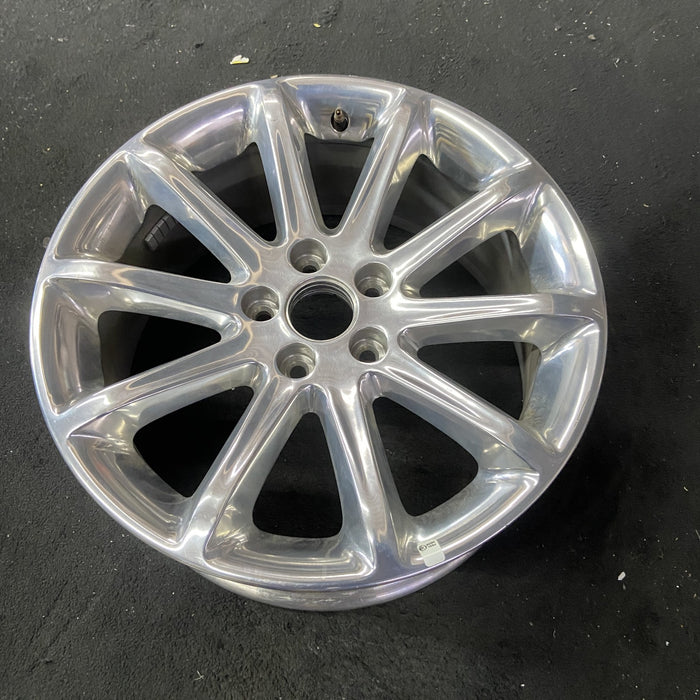 18" MKX 11-15 18x8 , polished Original OEM Wheel Rim - Close-Up Detail