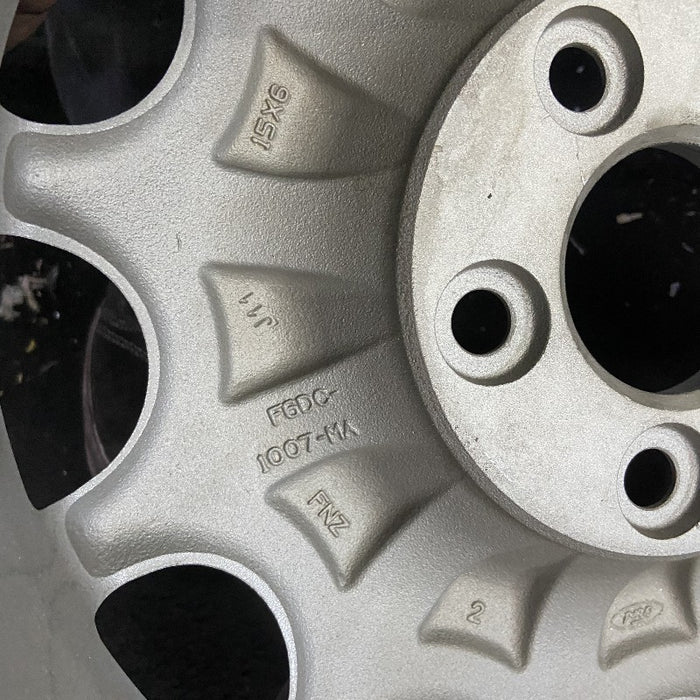 15" SABLE 96-97 15x6 aluminum 12 spoke bright machined Original OEM Wheel Rim