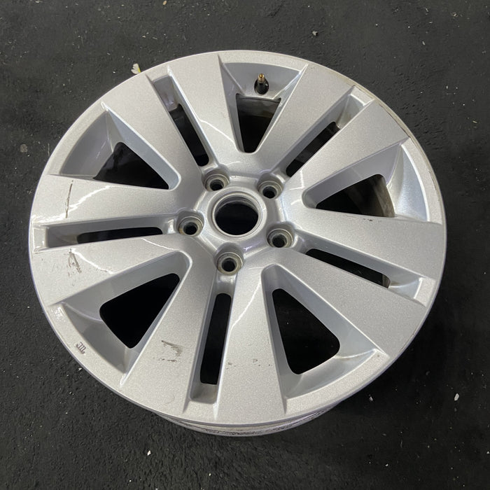 17" LEGACY 15-19 17x7, alloy Original OEM Wheel Rim - Close-Up Detail