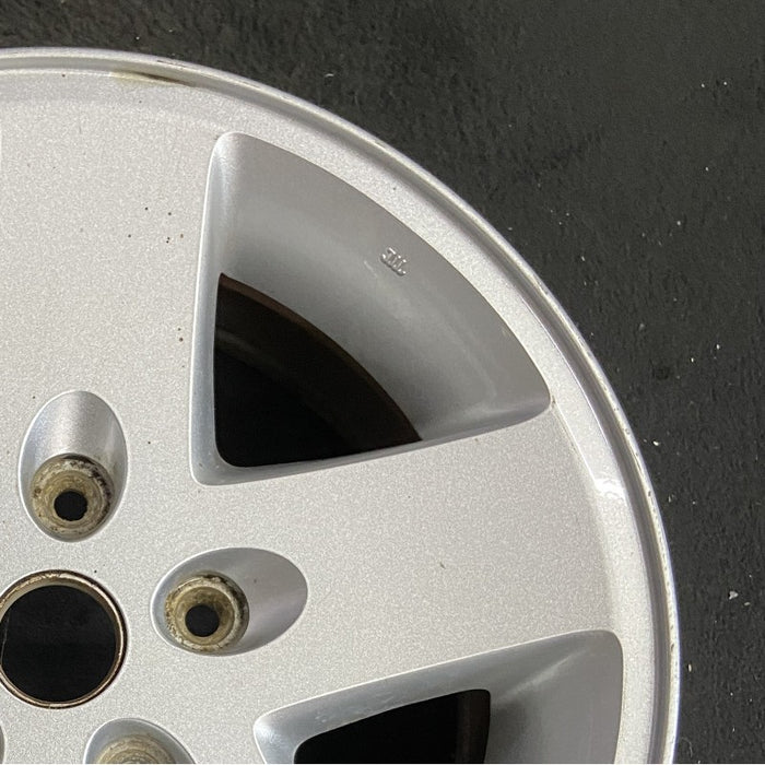 17" WRANGLER 07-08 17x7.5 silver Original OEM Wheel Rim - Close-Up Detail