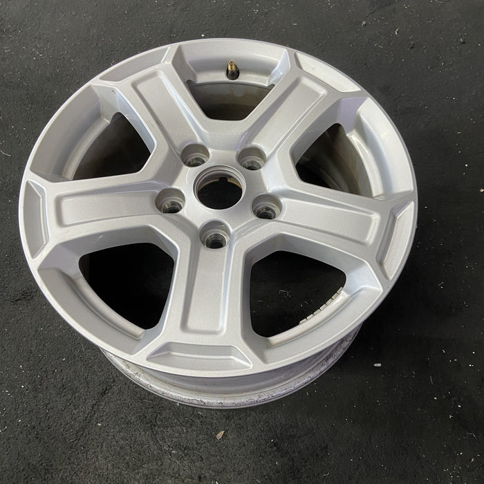 17" WRANGLER 18 VIN X , 17x7.5, , aluminum, straight spoke, w/recessed outer - Close-Up Detail