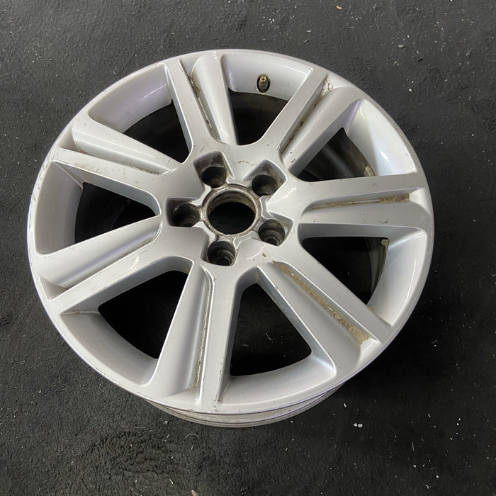 17" AUDI A4 09-11 17x7.5 , 7 spoke Original OEM Wheel Rim - Close-Up Detail