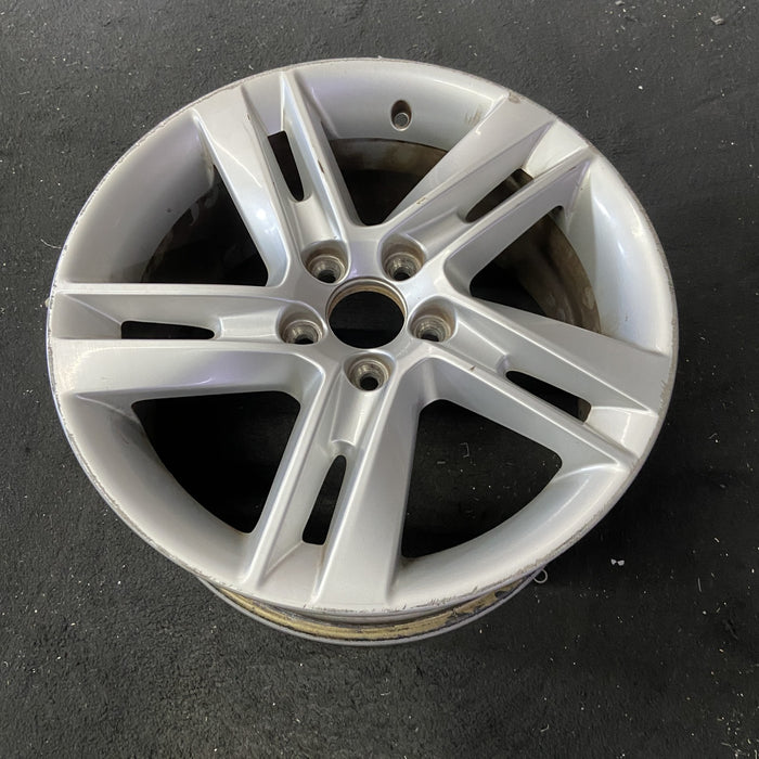 17" VOLVO S60 14-15 17x8 , Original OEM Wheel Rim - Close-Up Detail