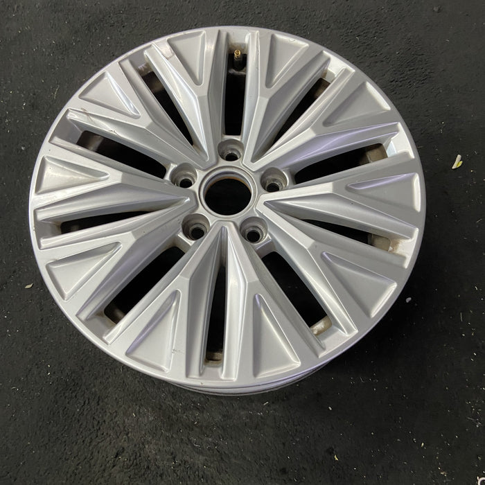16" JETTA 19-21 16x6.5 , gray Original OEM Wheel Rim - Close-Up Detail