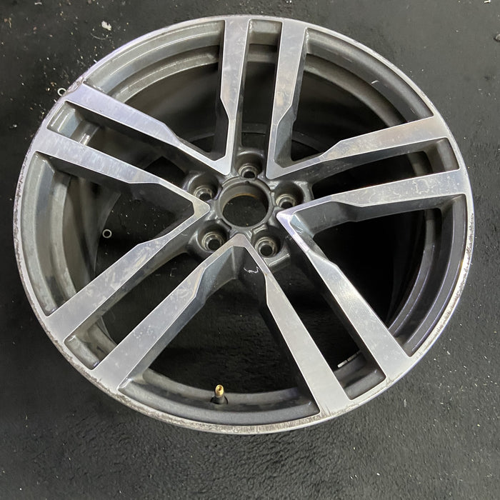 19" AUDI TT 16 Base, 19x9 , , straight spokes Original OEM Wheel Rim - Side Profile
