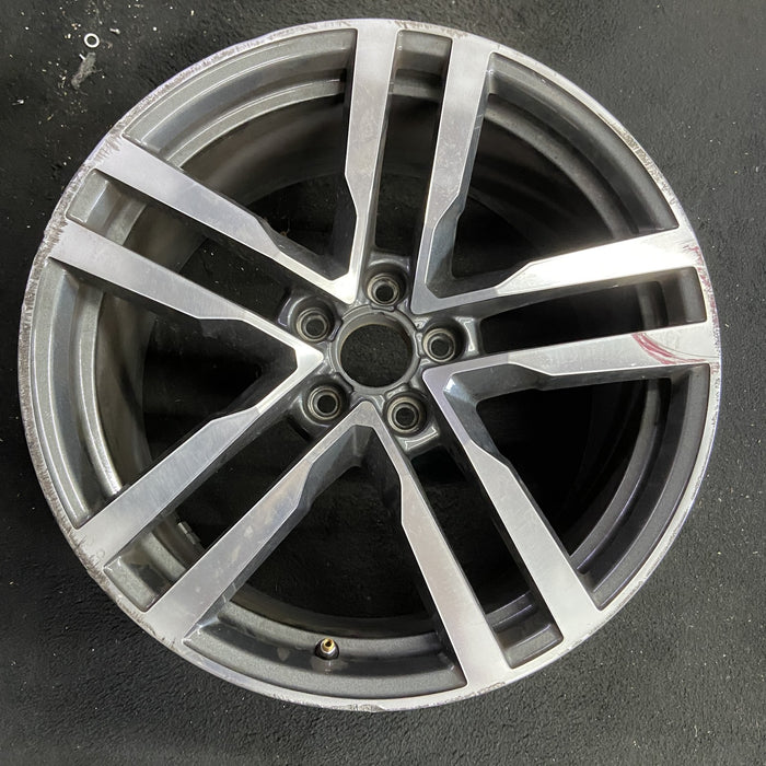 19" AUDI TT 16 Base, 19x9 , , straight spokes Original OEM Wheel Rim - Angle View