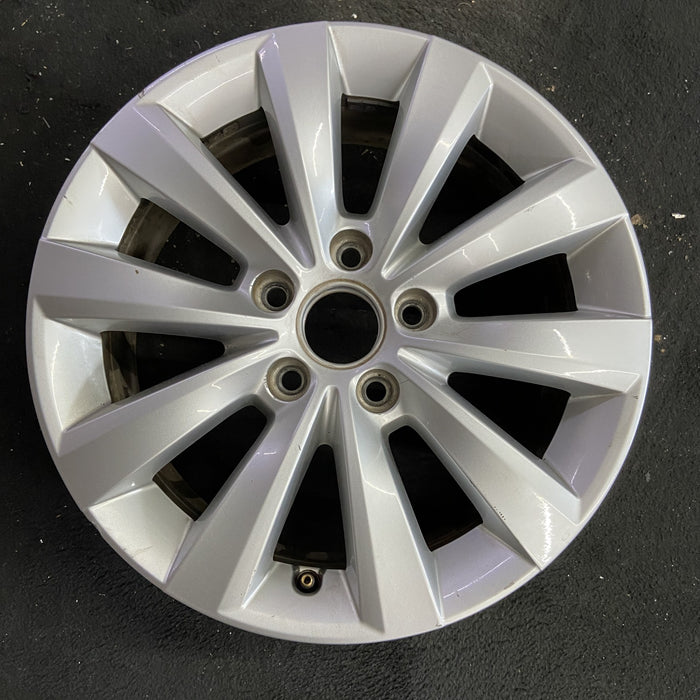 16" BEETLE 13-18 16x6.5, alloy Original OEM Wheel Rim - Angle View