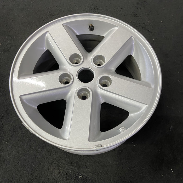16" WRANGLER 07-08 16x7, aluminum Original OEM Wheel Rim - Close-Up Detail
