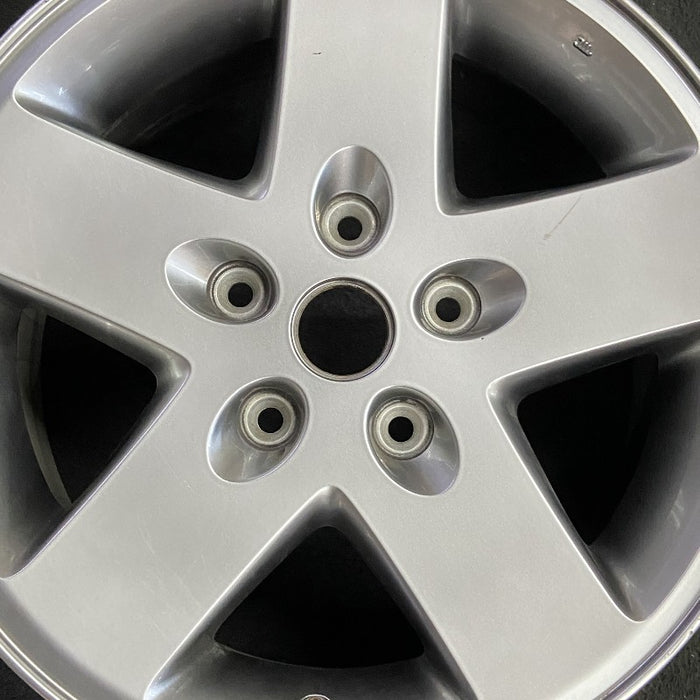 17" WRANGLER 07-08 17x7.5 silver Original OEM Wheel Rim - Angle View