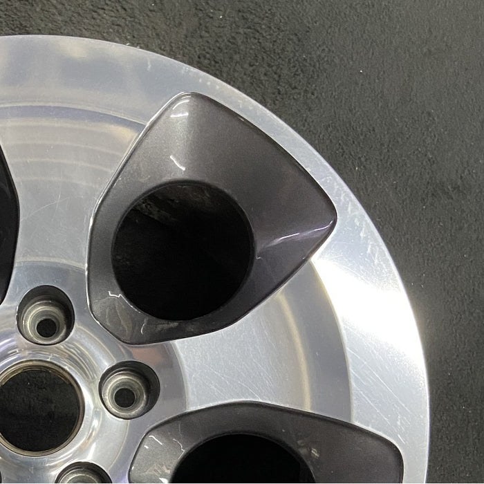 18" WRANGLER 16 18x7.5 5 hole Original OEM Wheel Rim - Close-Up Detail