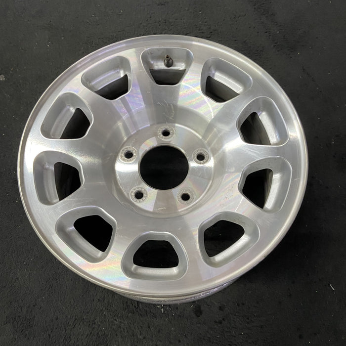 16" NAVIGATOR 98 16x7, aluminum Original OEM Wheel Rim - Close-Up Detail
