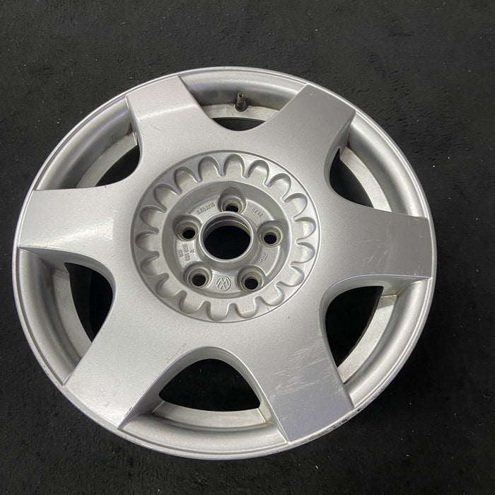 16" BEETLE 02 16x6.5, alloy, 6 straight spoke Original OEM Wheel Rim - Close-Up Detail