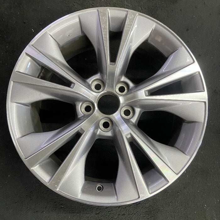 18" HIGHLANDER 16-19 18x7.5 alloy 10 raised spoke 5 V spoke gray inlay Original OEM Wheel Rim