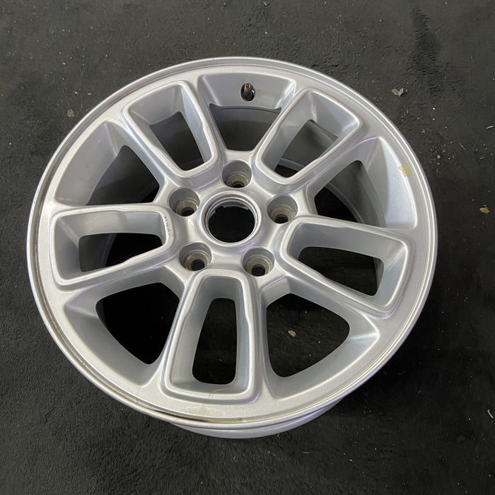 17" GRAND CHEROKEE 18-20 17x8 Original OEM Wheel Rim - Close-Up Detail