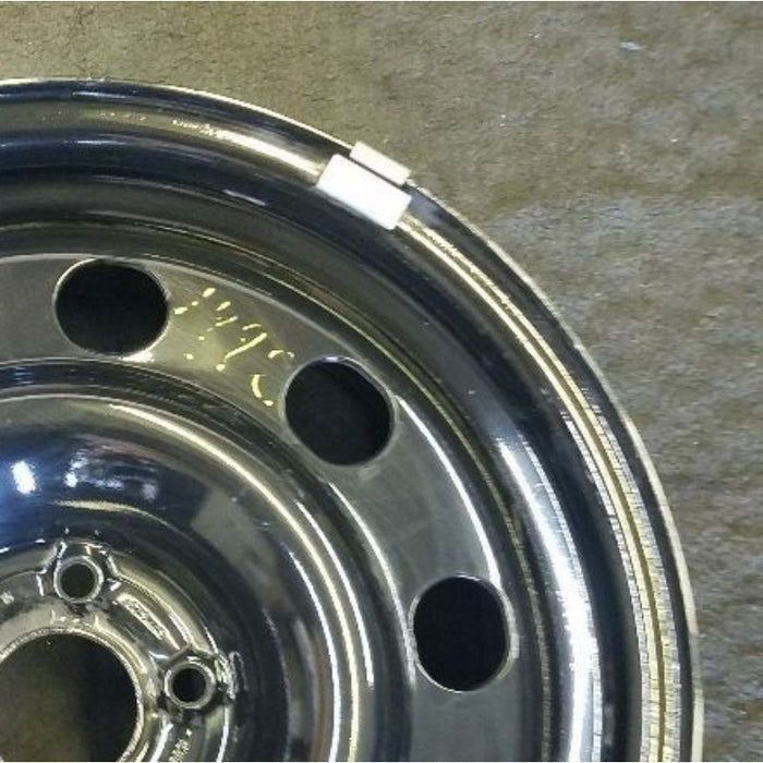 17" ESCAPE 13-19 17x7.5 , steel Original OEM Wheel Rim - Close-Up Detail