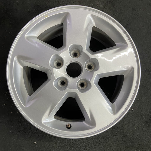 17" GRAND CHEROKEE 11 wheels, 17x8 Original OEM Wheel Rim - Angle View