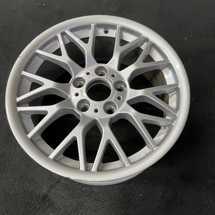 17" BMW 323i 98 17x7.5, forked spoke Original OEM Wheel Rim - Close-Up Detail