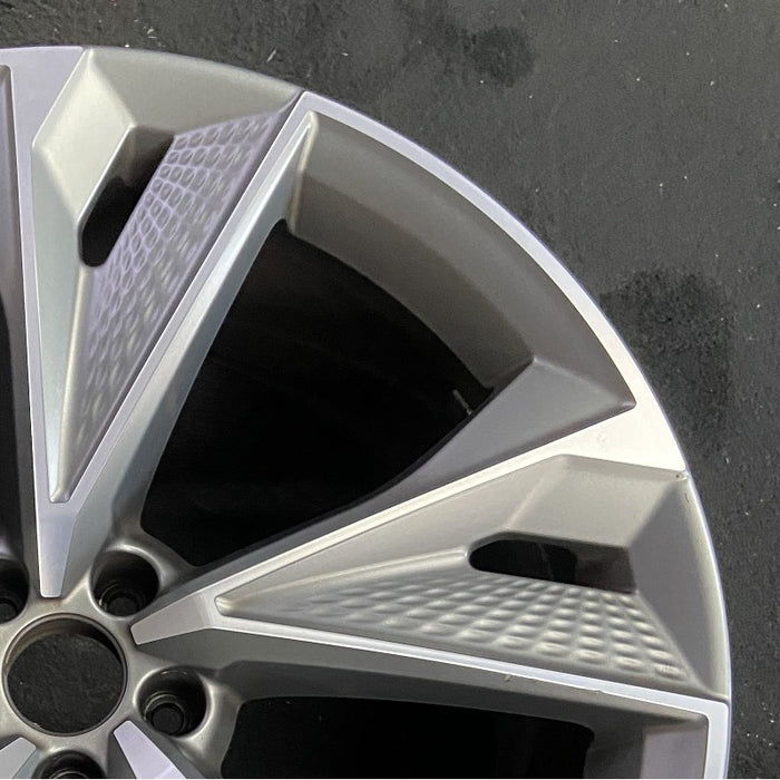 22" AUDI RS7 21-23 22x10.5 alloy 5 V spoke machined gray Original OEM Wheel Rim