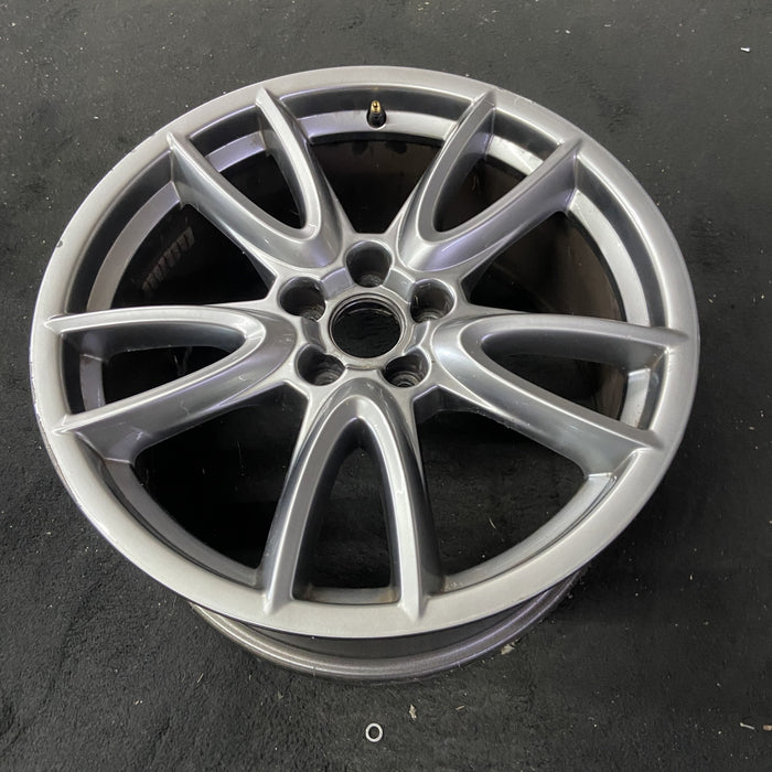 19" MUSTANG 11 19x9 , Original OEM Wheel Rim - Close-Up Detail