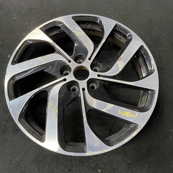 19" BMW i3 14-19 19x5 alloy 10 spoke directial R. Original OEM Wheel Rim