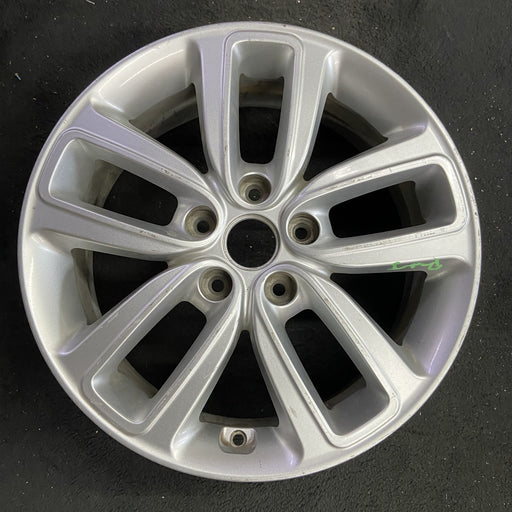 17" SOUL 17-19 gasoline model, 17x6.5 Original OEM Wheel Rim - Angle View