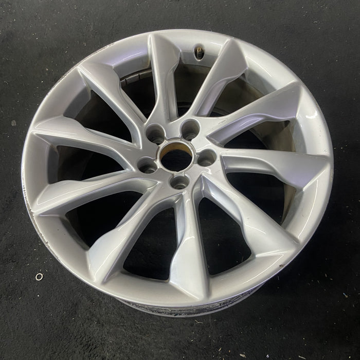 19" AUDI A5 13-14 19x8.5 , 10 spoke Original OEM Wheel Rim - Close-Up Detail