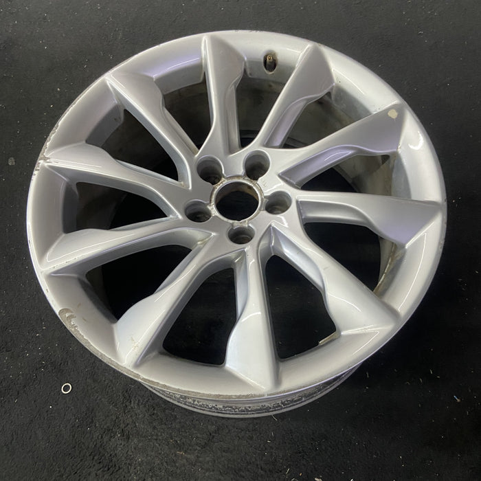 19" AUDI A5 13-14 19x8.5 , 10 spoke Original OEM Wheel Rim - Close-Up Detail