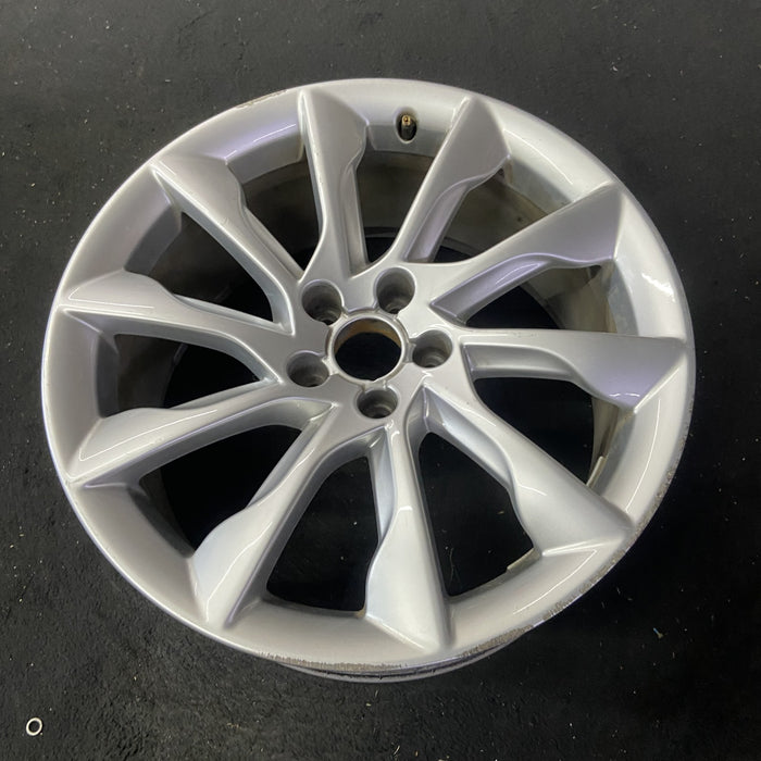 19" AUDI A5 13-14 19x8.5 , 10 spoke Original OEM Wheel Rim - Close-Up Detail