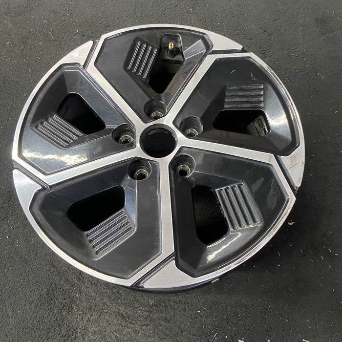 16" NIRO 23-25 16x6.5 Original OEM Wheel Rim - Close-Up Detail