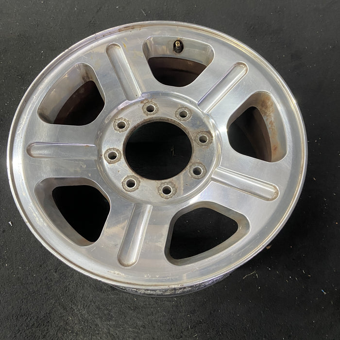 18" FORD F250SD PICKUP 05 18x8 , 5 spoke , aluminum Original OEM Wheel Rim - Close-Up Detail