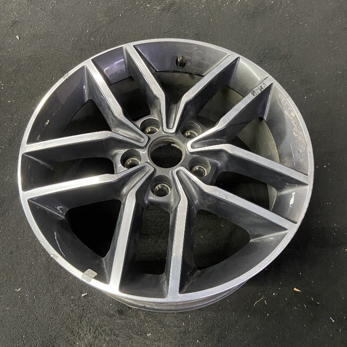 18" GRAND CHEROKEE 17 18x8, aluminum, w/o 75th Anniversary package; polished with pockets, gray pockets Original OEM Wheel Rim