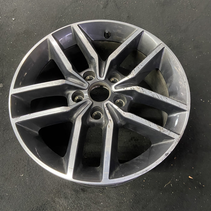 18" GRAND CHEROKEE 17 18x8, aluminum, w/o 75th Anniversary package; polished - Side Profile