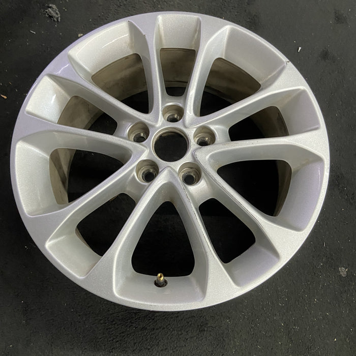 17" FUSION 19 17x7.5, aluminum, 10 spoke , w/flared spoke ends, Original OEM - Side Profile