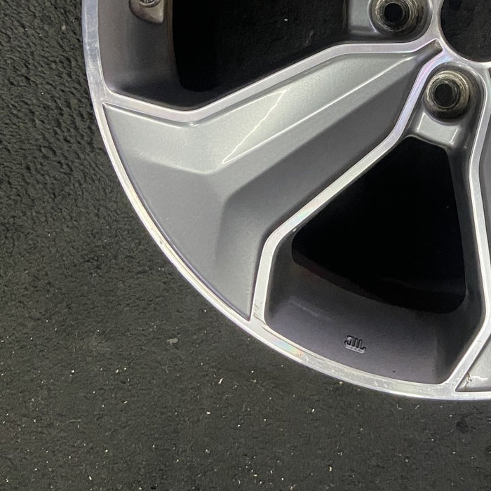 18" SANTA FE 13 18x7.5 alloy 5 spoke 3.3L LWB Original OEM Wheel Rim